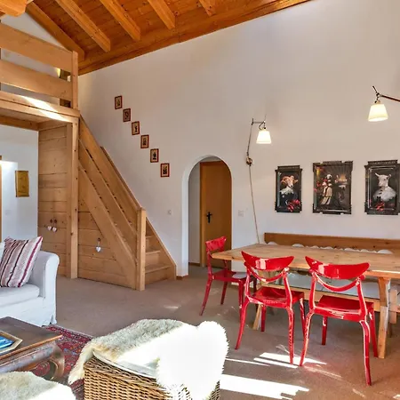 Apartment Chesa Panorama B - La Punt-Chamues-ch