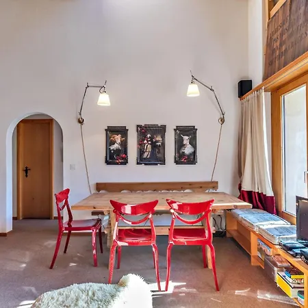 Chesa Panorama B - *