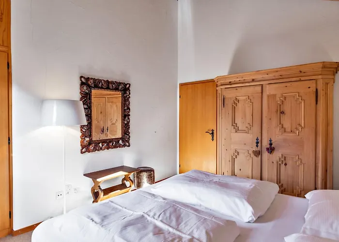 Apartment Chesa Panorama B - *